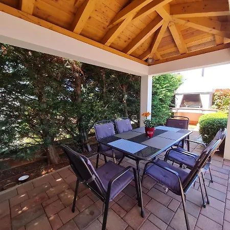 Holiday home Drago Zadar